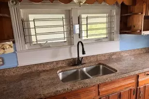 307 Dobbs St, Hertford, NC 27944 - Photo 9