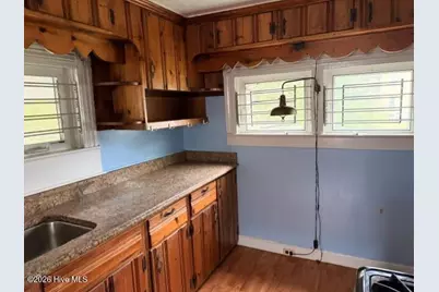 307 Dobbs Street, Hertford, NC 27944 - Photo 11