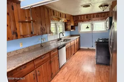 307 Dobbs Street, Hertford, NC 27944 - Photo 7