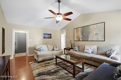 110 Hilltop Drive, Four Oaks, NC 27524 - Photo 5