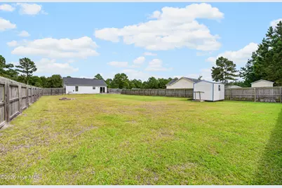 172 Ashbury Park Lane, Richlands, NC 28574 - Photo 17