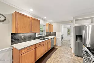 221 York Rd, Greenville, NC 27858 - Photo 15