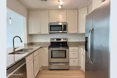 6211 Wrightsville Avenue #Apt 127, Wilmington, NC 28403 - Photo 5