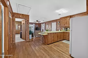 1402 Canal Dr, Carolina Beach, NC 28428 - Photo 17