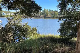 720 Bay Harbor Dr, Hampstead, NC 28443 - Photo 5