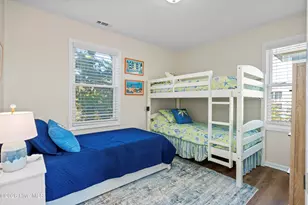 1004 Ocean Dr, Emerald Isle, NC 28594 - Photo 27