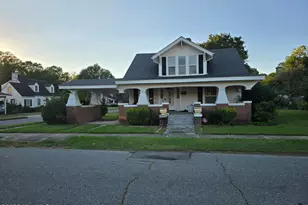 201 N Southerland St, Mount Olive, NC 28365 - Photo 3