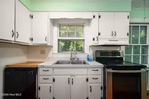 102 N Weber St, Trenton, NC 28585 - Photo 15