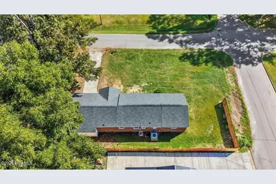 405 N College Street, Wallace, NC 28466 - Photo 29