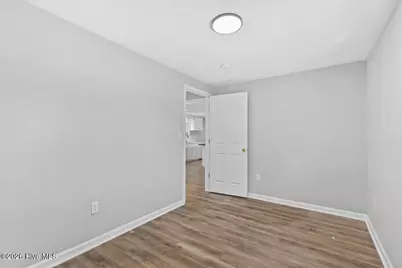 405 N College Street, Wallace, NC 28466 - Photo 23
