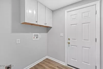 405 N College Street, Wallace, NC 28466 - Photo 11