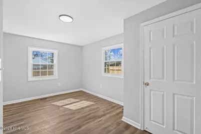 405 N College Street, Wallace, NC 28466 - Photo 15