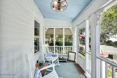 319 Clarendon Avenue, Southport, NC 28461 - Photo 5
