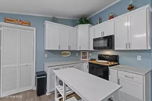 510 Magnolia Dr, Sunset Beach, NC 28468 - Photo 9