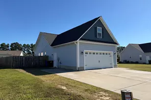 120 Pembury Way, Richlands, NC 28574 - Photo 5