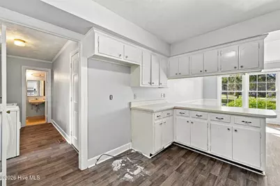 708 Hawthorne Road, Trent Woods, NC 28562 - Photo 9