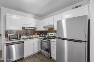1404 Canal Dr, Carolina Beach, NC 28428 - Photo 7