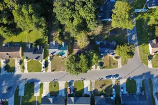 231 Easy St, Jacksonville, NC 28546 - Photo 5