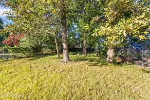 233 Easy St, Jacksonville, NC 28546 - Photo 21