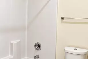 609 N 8th St, Wilmington, NC 28401 - Photo 9