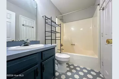 2005 Quail Ridge Road #E, Greenville, NC 27858 - Photo 5