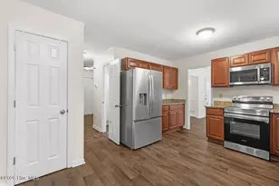 108 Erskine Ct, Jacksonville, NC 28540 - Photo 9