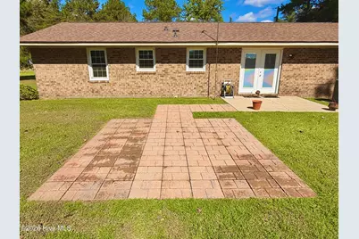 1718 Freedom Drive, Kinston, NC 28501 - Photo 7