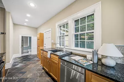 106 Castle Street, Wilmington, NC 28401 - Photo 25