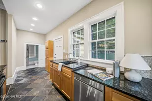 106 Castle St, Wilmington, NC 28401 - Photo 25