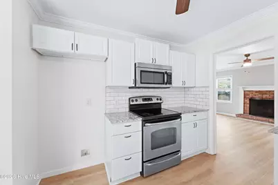 104 King Richard Court, Jacksonville, NC 28546 - Photo 7