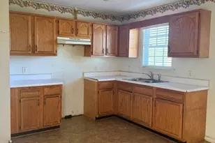 1213 Brentwood Dr, Kinston, NC 28501 - Photo 5
