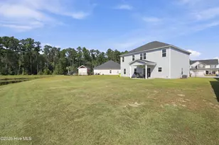 1011 Sailfish St, New Bern, NC 28562 - Photo 9