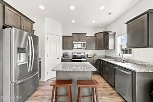 1011 Sailfish St, New Bern, NC 28562 - Photo 3