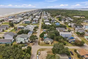 202 S 4th Ave, Kure Beach, NC 28449 - Photo 5