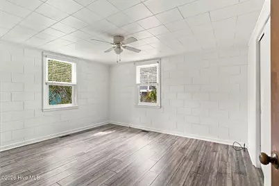 202 S Fourth Avenue, Kure Beach, NC 28449 - Photo 31