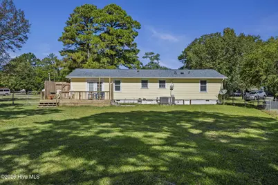 2912 Newport Circle, Newport, NC 28570 - Photo 5