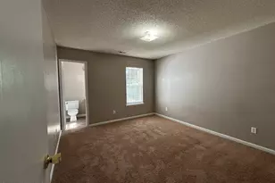 204 Live Oak Ct, Piney Green, NC 28544 - Photo 5
