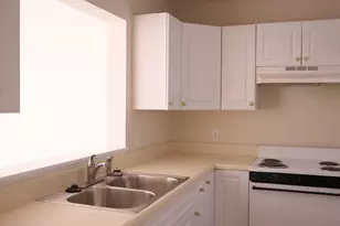 1250 Westpointe Dr, Greenville, NC 27834 - Photo 5
