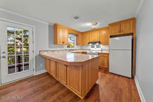 303 Midyette St, Oriental, NC 28571 - Photo 15