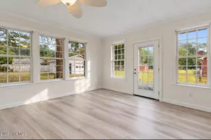 2464 English Squire Dr, Kinston, NC 28504 - Photo 9
