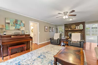 2464 English Squire Drive, Kinston, NC 28504 - Photo 5