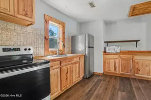 124 N Middleton Ave, Oak Island, NC 28465 - Photo 15