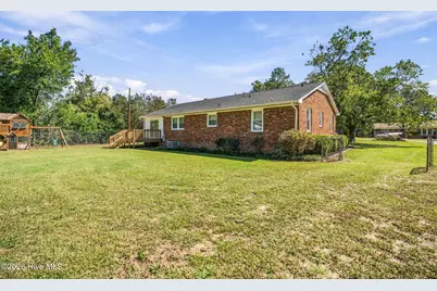 202 McLean Street, Hamlet, NC 28345 - Photo 33