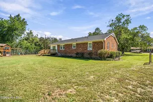 202 McLean St, Hamlet, NC 28345 - Photo 33