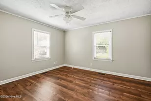202 McLean St, Hamlet, NC 28345 - Photo 21
