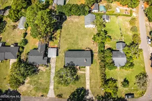 202 McLean St, Hamlet, NC 28345 - Photo 5