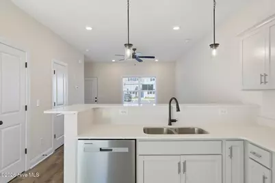 731 Cross Bridge Way #Lot 15, Sneads Ferry, NC 28460 - Photo 7