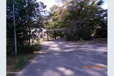 805 Sycamore Avenue, Kinston, NC 28504 - Photo 3
