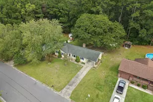 218 Avalon Ln, Greenville, NC 27858 - Photo 3