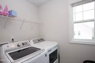 402 Summer Wind Wy, Aberdeen, NC 28315 - Photo 39